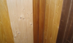232.10 FRISO DE MADERA